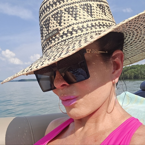 Meet your Posher, Allison - Picture 10 of 16